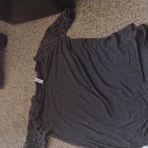 Women's size larger black blouse cute sleeves-055d